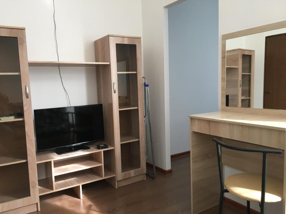 46,2 Karmysova Street Serviced Apartments Almaty Eksteriør billede